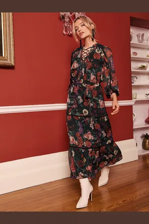 Love & Roses Gelaagde midi-jurk met strikdetail en 3/4-mouwen44