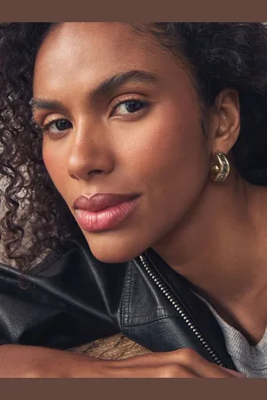 Next Wave Baguette Stone Earrings Made With Recycled ZincEén