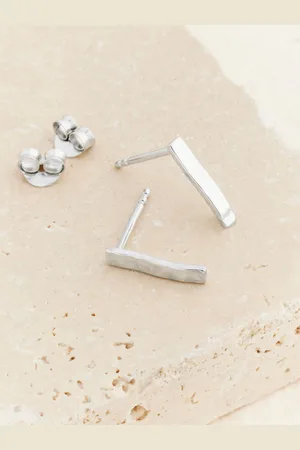 Next Hammered Bar Stud EarringsEén