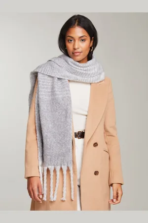 Lipsy London Oversized Super Soft Brushed ScarfEén