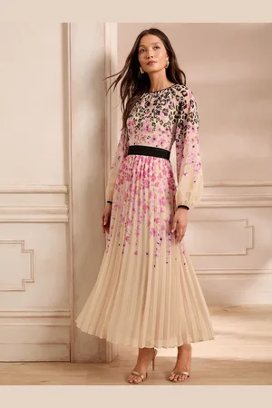 Love & Roses Printed Crew Neck Pleated Long Sleeve Midi Dress40