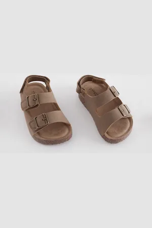 Next Sandalen met verzacht voetbed en twee gespbandjesEU 30.5 (UK 12)