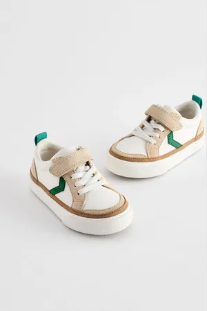Next Sneakers met V-streep en klittenbandsluitingEU 20.5 (UK 4)