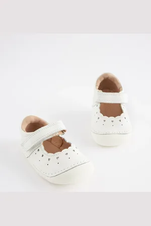 Next Mary Jane babyschoenenEU 18 (UK 2)