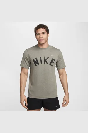 Nike Primary Swoosh Dri-FIT multifunctionele herentop met korte mouwen