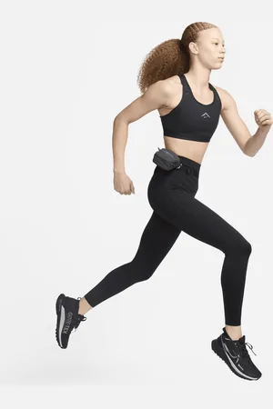 Nike Trail Go 7/8-legging met hoge taille, zakken en complete ondersteuning voor dames