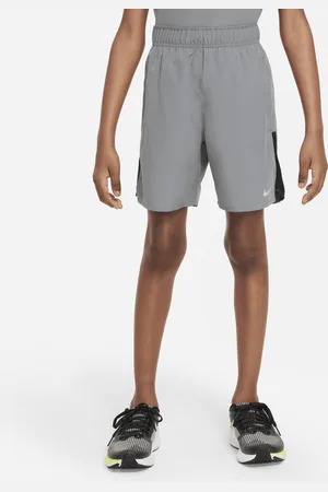 Nike Dri-FIT Challenger trainingsshorts voor jongens