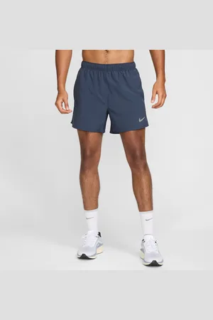 Nike Challenger multifunctionele 2-in-1 herenshorts met Dri-FIT (13 cm)