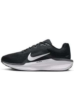 Nike Winflo 11 hardloopschoenen voor dames (straat)