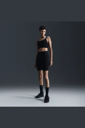 Nike Zenvy Bikeshorts met iets ondersteunende hoge taille voor dames (21 cm)