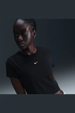 Nike Sportswear Chill Knit kort T-shirt voor dames