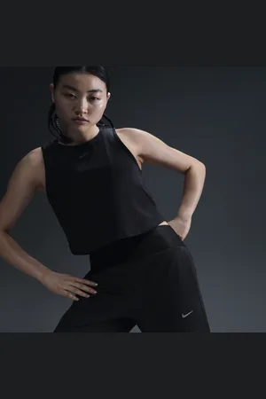 Nike One Classic korte tanktop met Dri-FIT voor dames