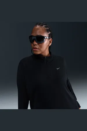 Nike Swift Dri-FIT hardlooptop met korte rits en uv-bescherming voor dames (Plus Size)