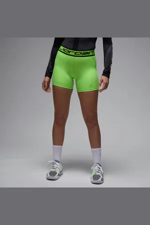 Jordan Sport damesshorts (13 cm)