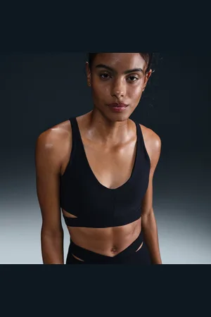 Nike Zenvy Rib sport-bh met vulling en lichte ondersteuning