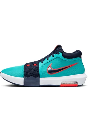 Nike LeBron Witness VIII basketbalschoenen