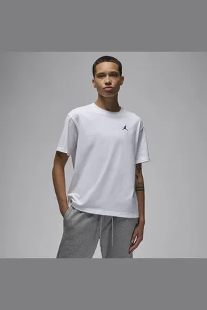 Jordan Essentials damestop
