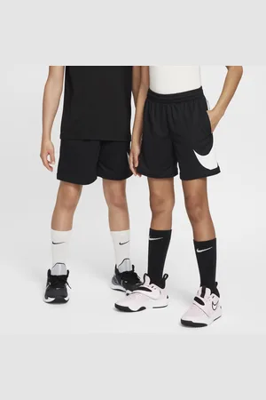 Nike Multi+ trainingsshorts met Dri-FIT voor jongens