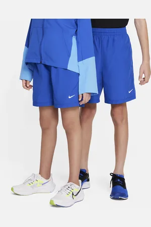 Nike Multi trainingsshorts met Dri-FIT voor jongens