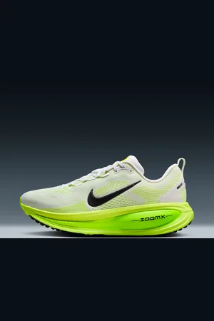Nike Vomero 18 hardloopschoenen voor dames (straat)