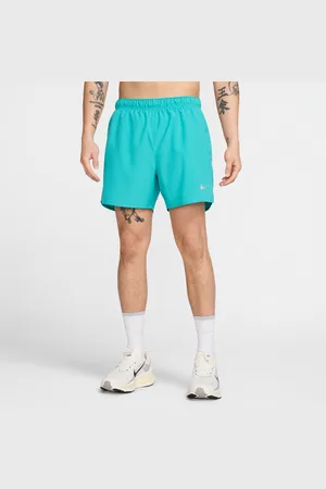 Nike Challenger multifunctionele 2-in-1 herenshorts met Dri-FIT (13 cm)