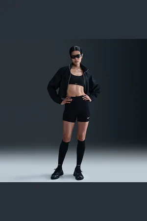 Nike Sportswear Classic bikeshorts met hoge taille voor dames (13 cm)