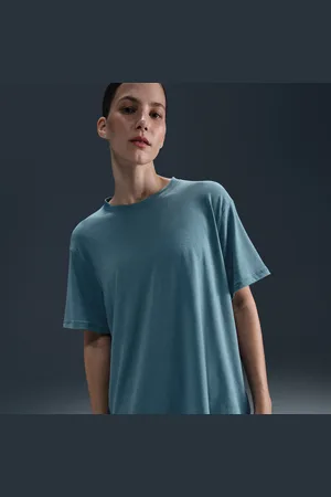 Nike One Relaxed Dri-FIT damestop met korte mouwen