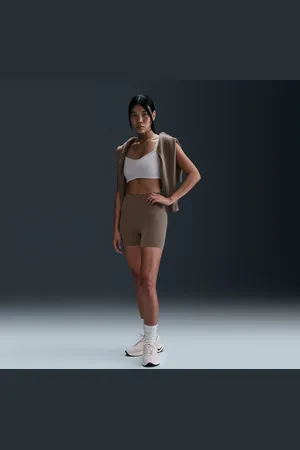 Nike Zenvy bikeshorts met iets ondersteunende hoge taille voor dames (13 cm)