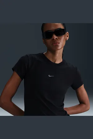 Nike Sportswear Chill Knit aansluitend kort T-shirt voor dames