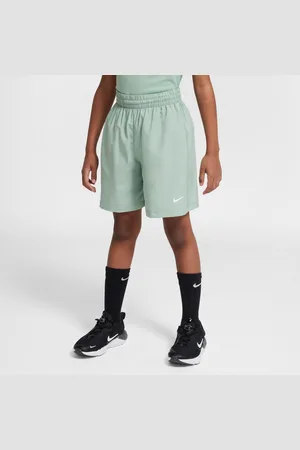 Nike Multi trainingsshorts met Dri-FIT voor jongens
