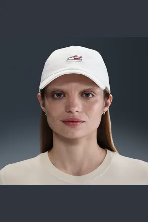 Nike Club ongestructureerde pet met Cortez patch
