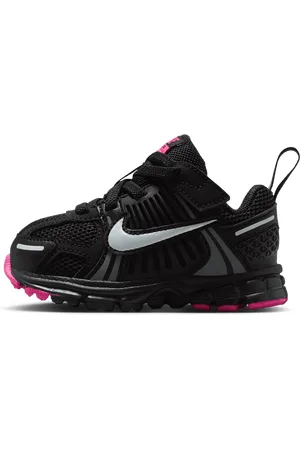 Nike Vomero 5 schoenen voor baby