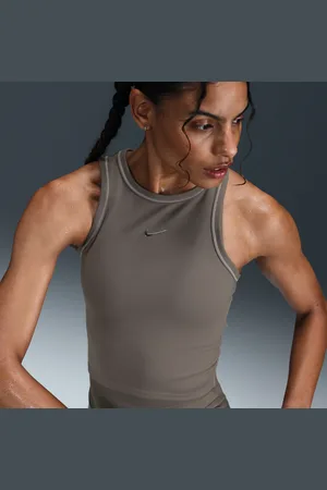 Nike One Fitted cropped tanktop met Dri-FIT voor dames