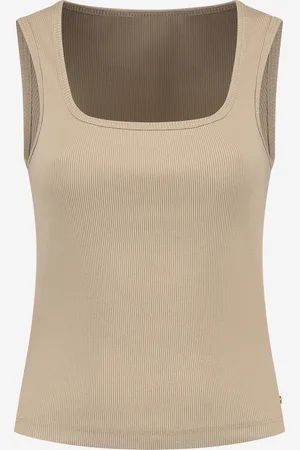 NIKKIE. Rib Singlet