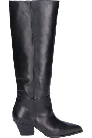 Toral Dakota Black