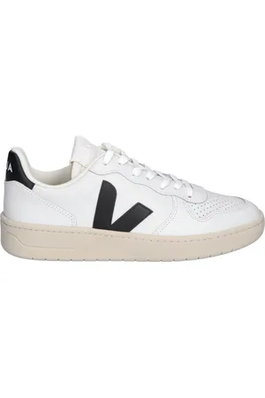 Veja V-10 Prime Mens Leather White Black