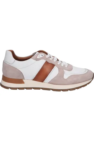 Daniel kenneth Winay White Tan