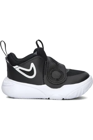 Nike Jongens Sneakers Team Hustle D 11 - - Maat 21