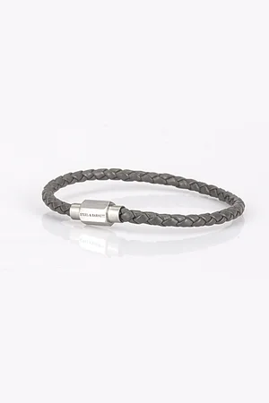 Steel & Barnett Sieraad