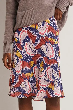 Boden Crinkle Bias-cut Skirt Mpt