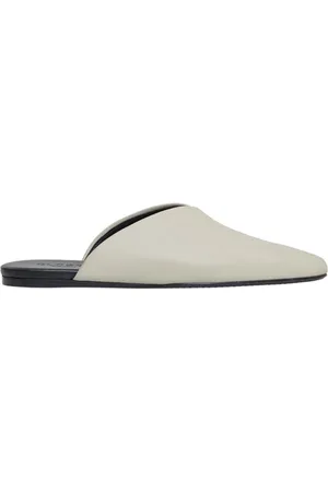 Closed Women Mule Grain Beige