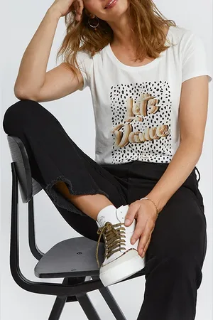 ICODE Off-white T-shirt With Leopard Background Slogan