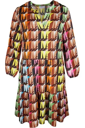 MUCHO GUSTO Dress San Rafael Short Graphic Logomania