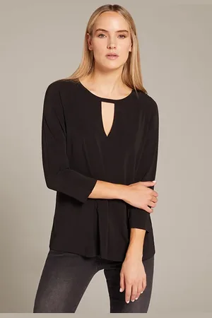 Elena Miro T-shirt With Cut Out Detail Black
