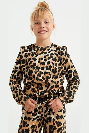 WE Fashion Sweater Brown