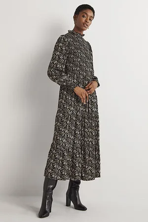 Boden Smocked Tiered Midi Dress Blk