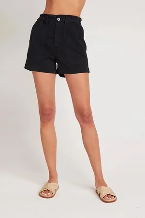 Bella Dahl Ruffle Short Vintage Black