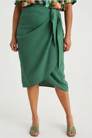WE Fashion Skirt Medium Length Green