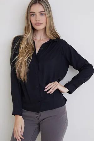 Bella Dahl Long Sleeve Raglan Shirt Black