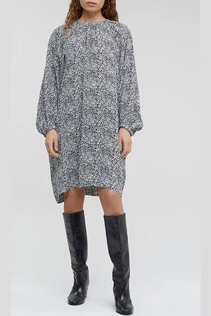 Closed Gathered Dresses Ivory